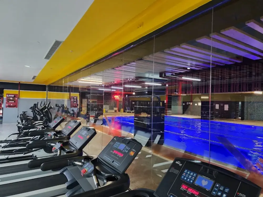MAXPORA SPOR MERKEZİ - MERAM ŞUBE — Yüzme Havuzları, Meram · fotoğraf 2
