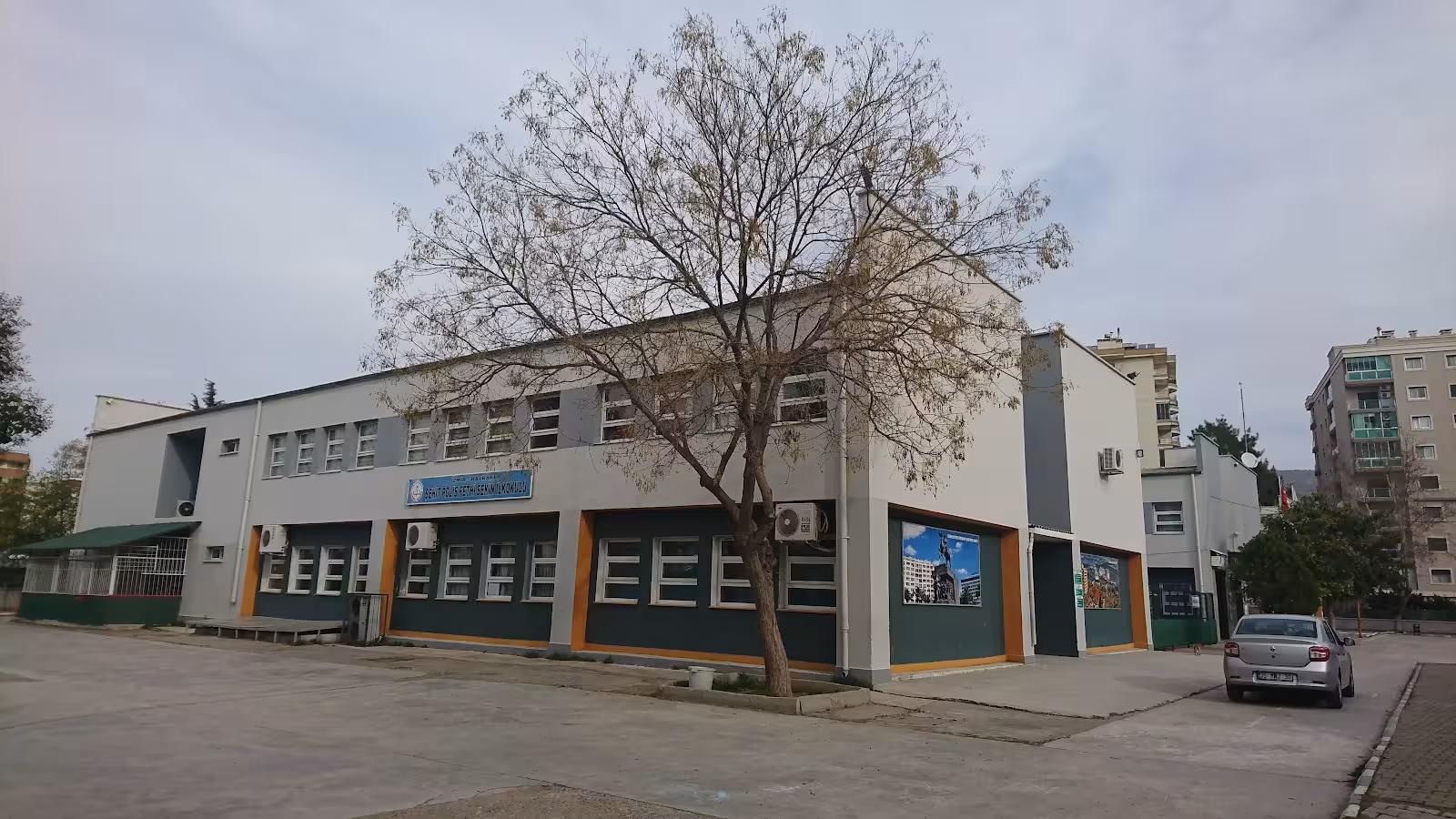 İzmir Bayraklı Şehit Polis Fethi Sekin İlkokulu - görsel 4
