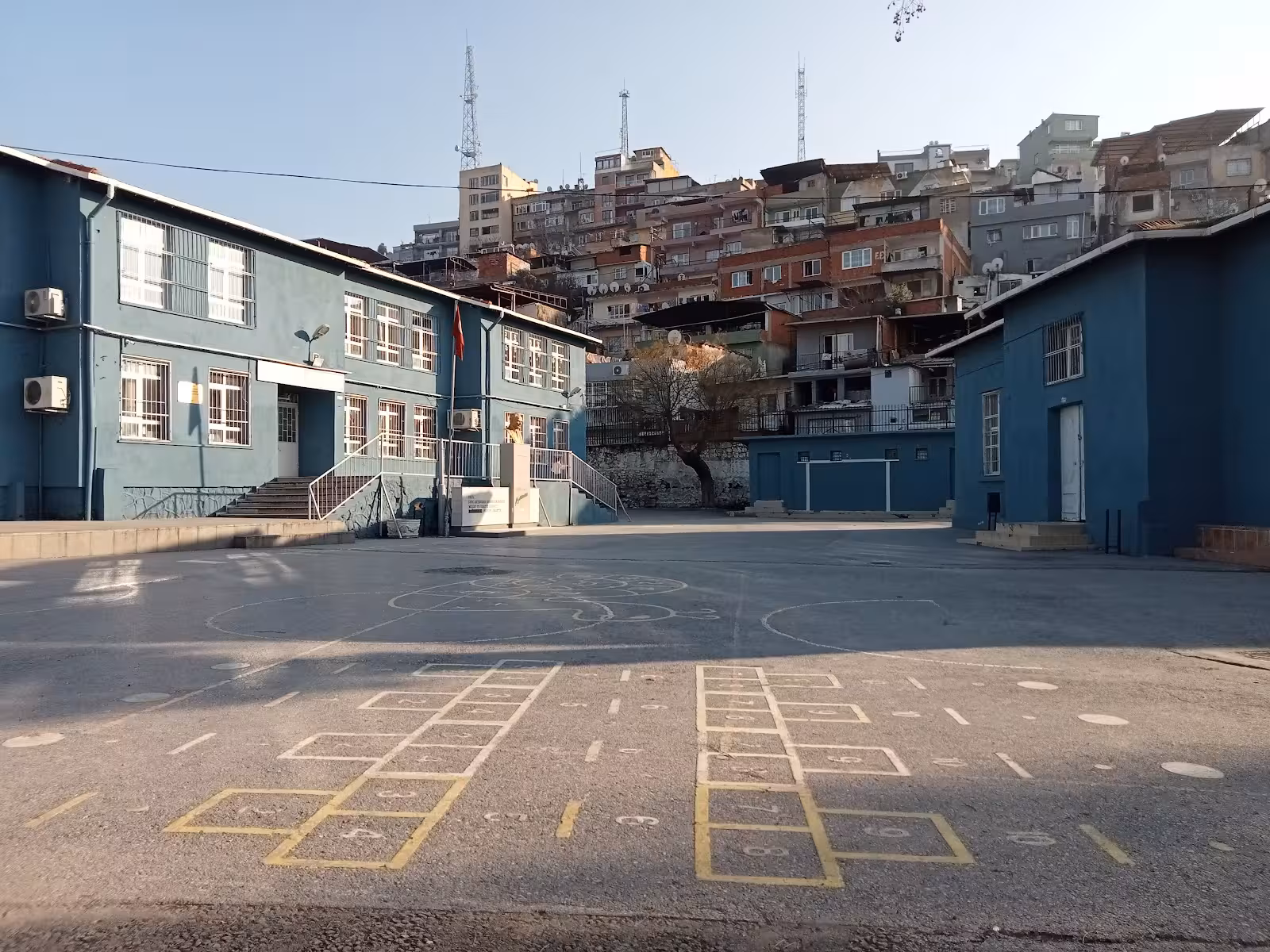 Izmir-Konak Inkilap İlkokulu ve Ortaokulu - görsel 2