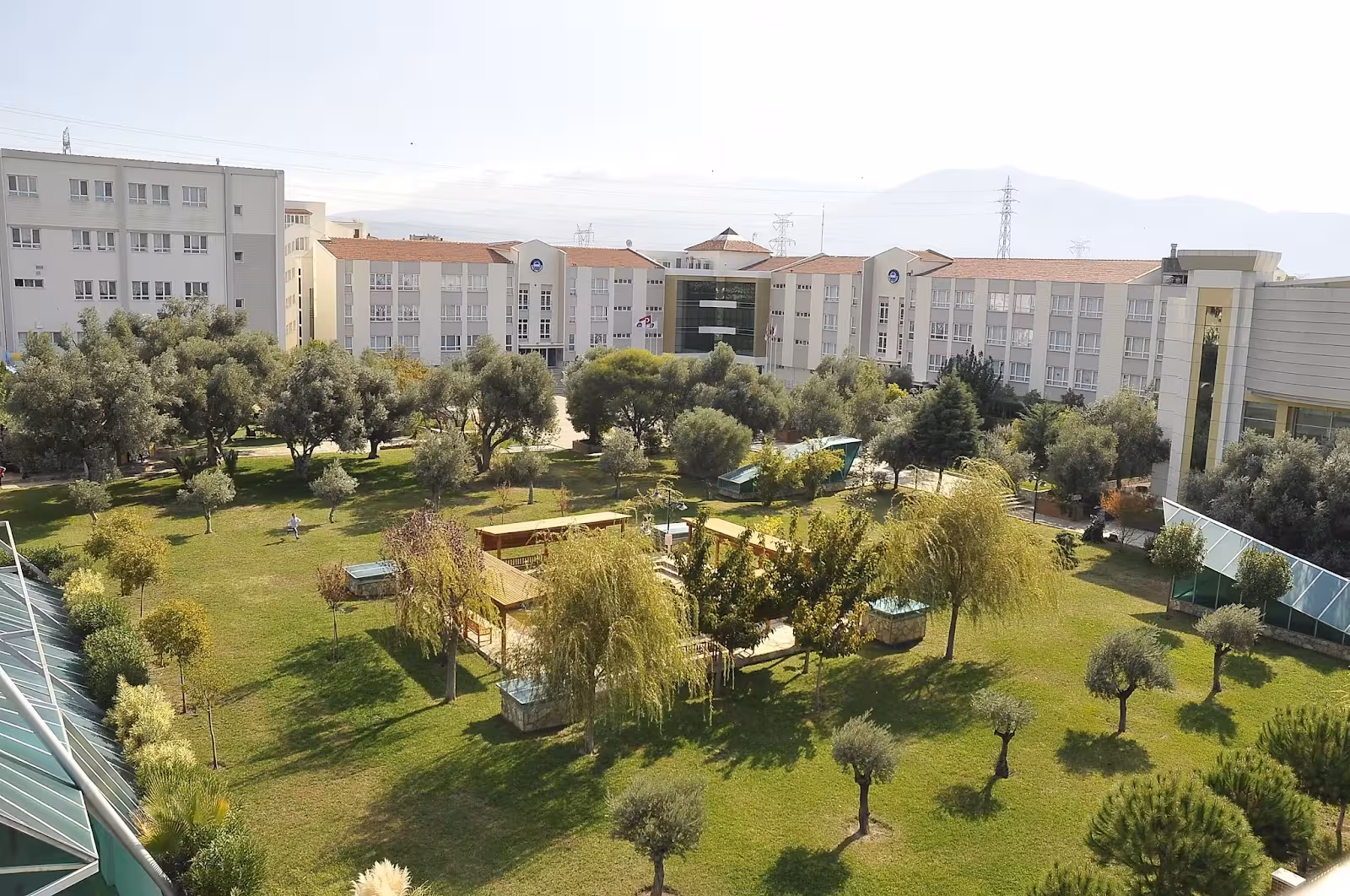 Özel Ege Lisesi - görsel 1