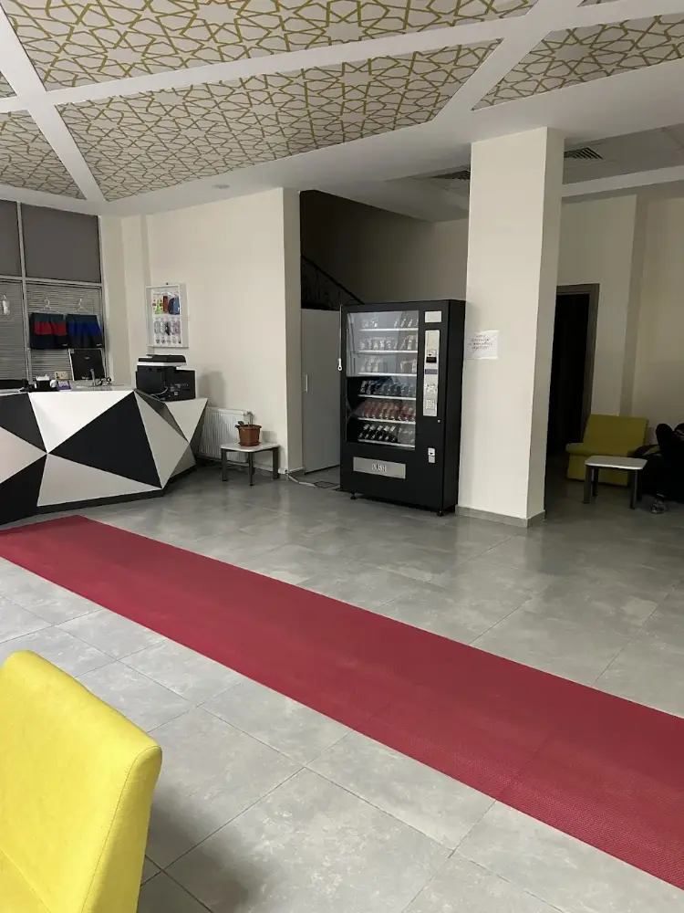 Karapınar Yüzme Havuzu — Yüzme Havuzları, Karapınar · fotoğraf 4