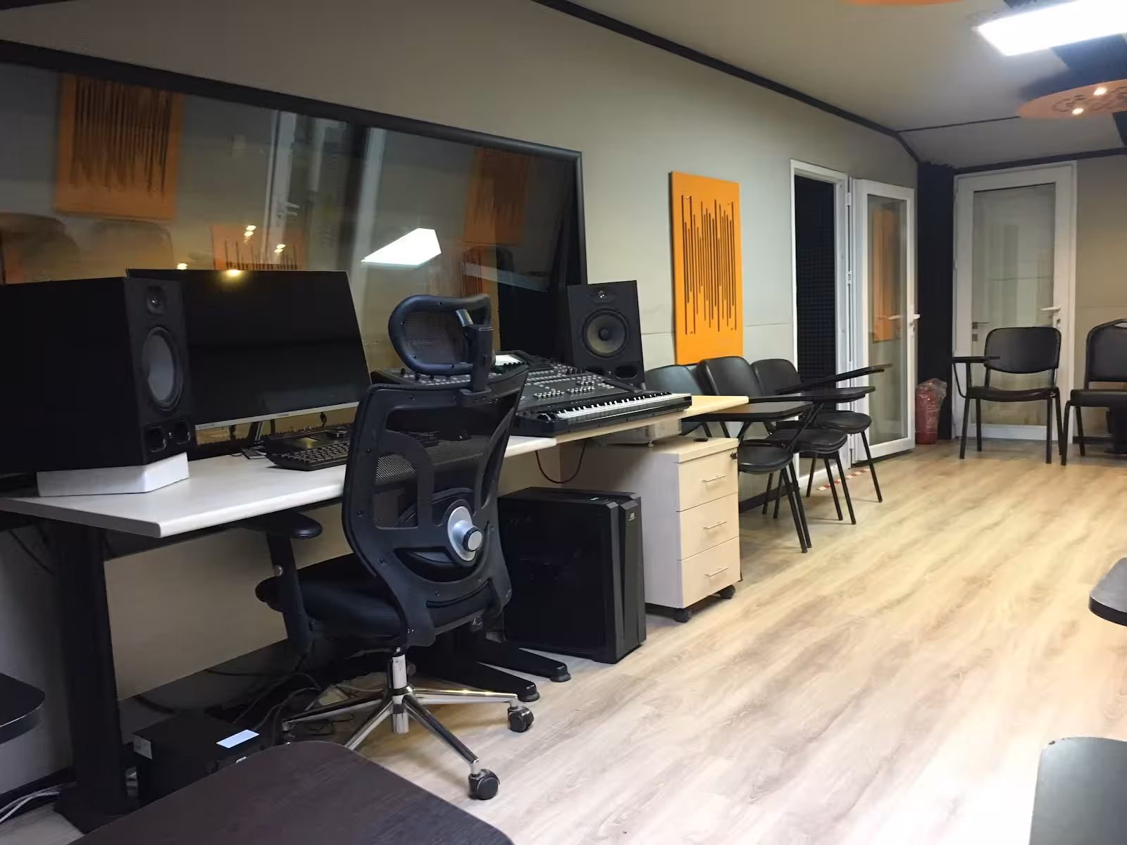 Enstitü İstanbul İsmek, Kadıköy Müzik ve Gösteri Sanatları Okulu - görsel 5