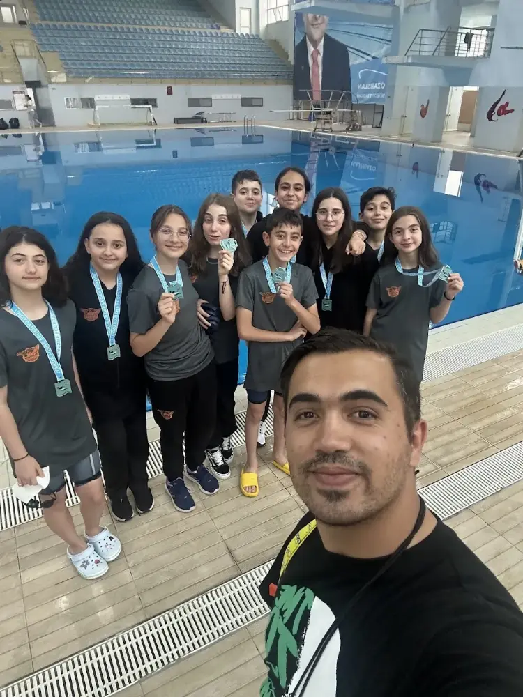 Albatros Yüzme Akademisi — Yüzme Havuzları, Selçuklu · fotoğraf 2