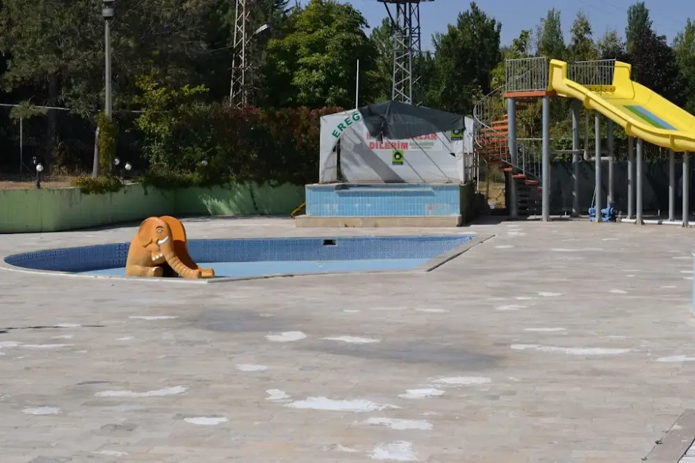 Ereğli Belediyesi Yüzme Havuzu — Yüzme Havuzları, Ereğli · fotoğraf 3