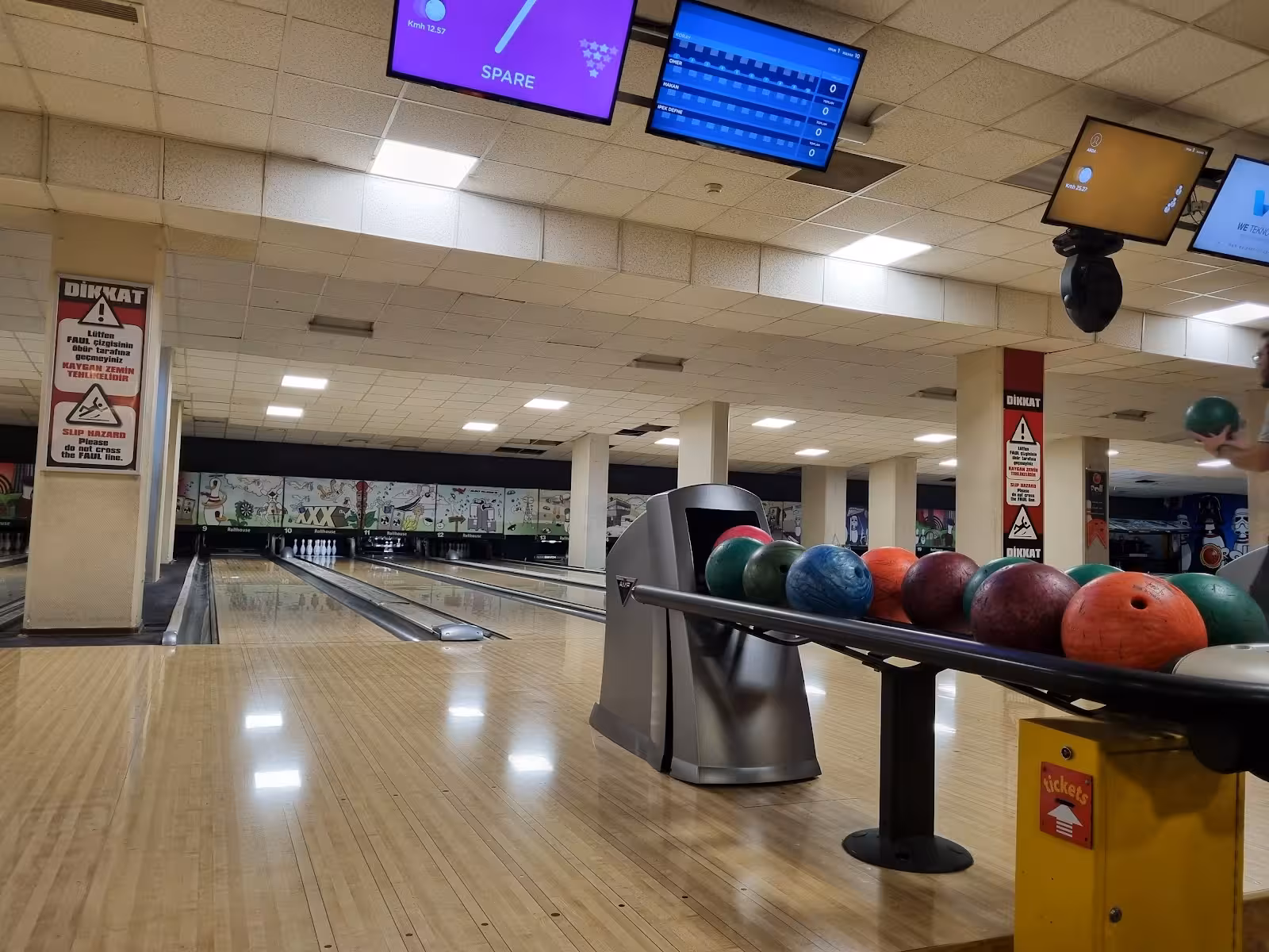 Rollhouse Bowling ve Eğlence Merkezi - görsel 2