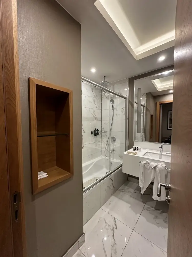 Ramada Plaza By Wyndham Konya — Yüzme Havuzları, Selçuklu · fotoğraf 4