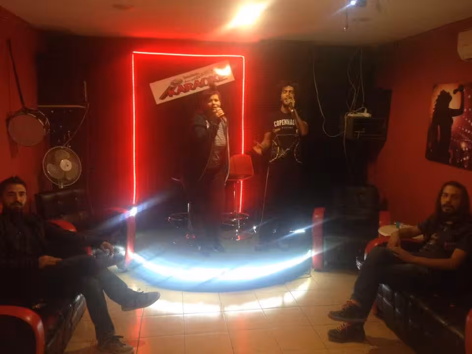 Karaoke Cafe - görsel 3