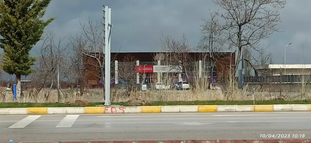 Beyşehir Yarı Olimpik Yüzme Havuzu — Yüzme Havuzları, Beyşehir · fotoğraf 4