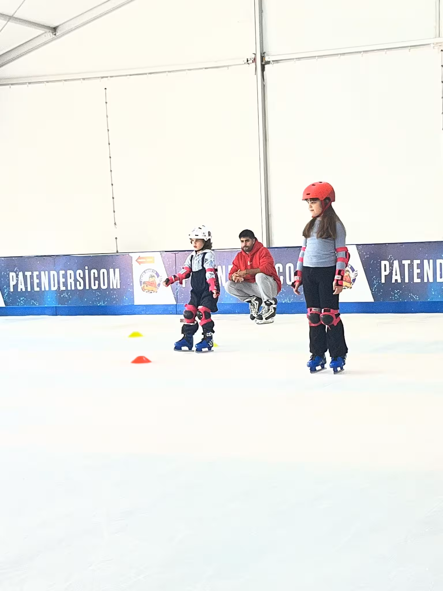 Ataşehir Festival Park Buz Pisti - görsel 4