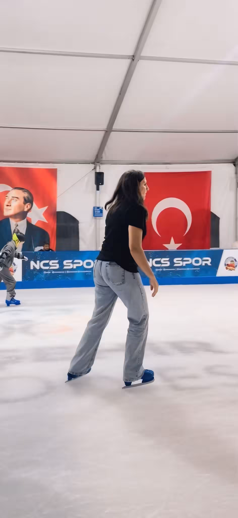 Ataşehir Festival Park Buz Pisti - görsel 5