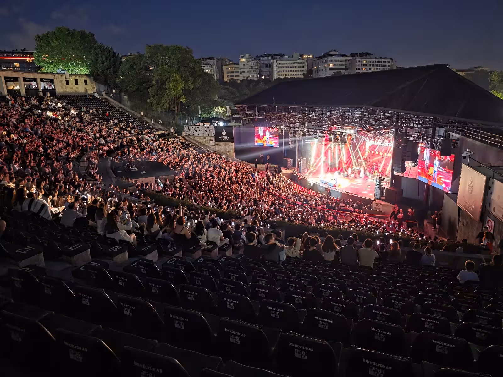 Harbiye Cemil Topuzlu Açık Hava Tiyatrosu — Konserler, Şişli · fotoğraf 1