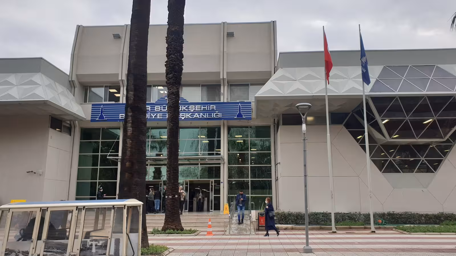 İzmir Enternasyonel Fuarı Holleri - görsel 4