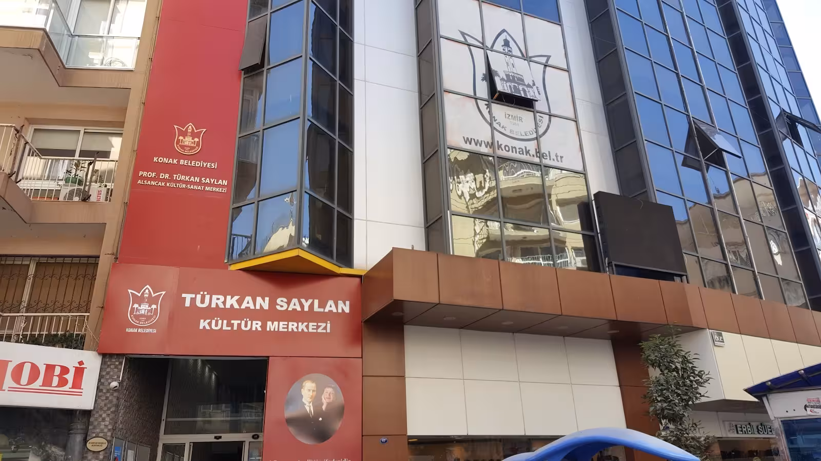 Konak Belediyesi Profesör Dr. Türkan Saylan Kültür-sanat Mer. - görsel 2