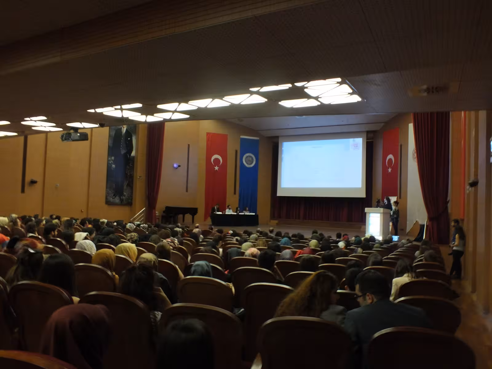Ord. Prof. Dr. Abdülkadir Noyan Konferans Salonu - görsel 2