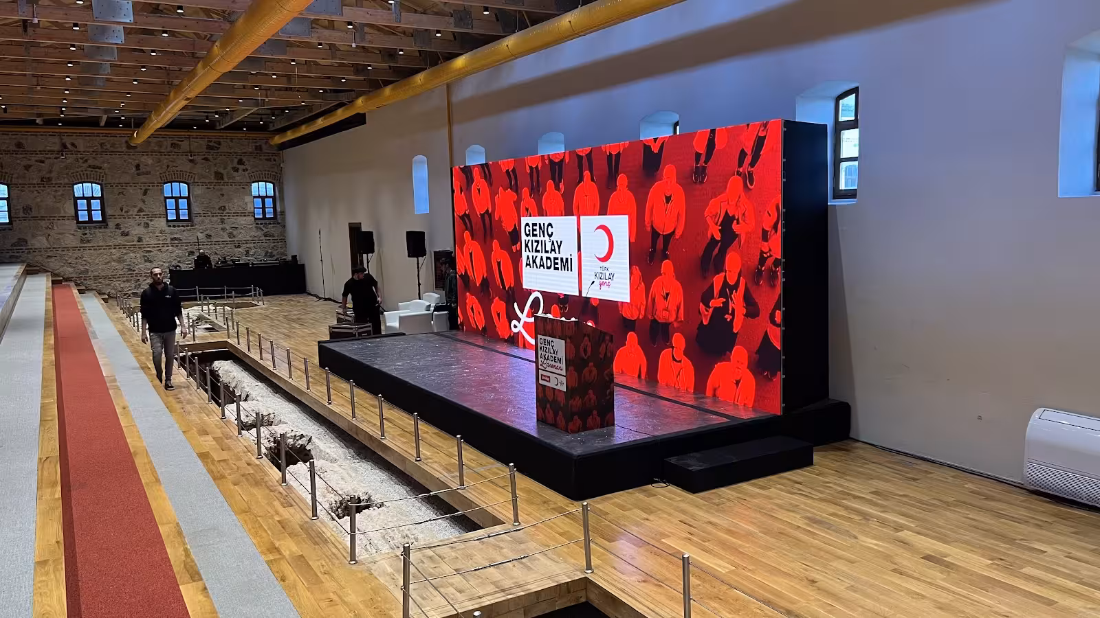 Eventinturkey Prodüksiyon ve Müzik Organizasyon Ses Işık Led Ekran Sahne Kongre Ekipmanları Prompter Kiralama Hizmeti - görsel 4