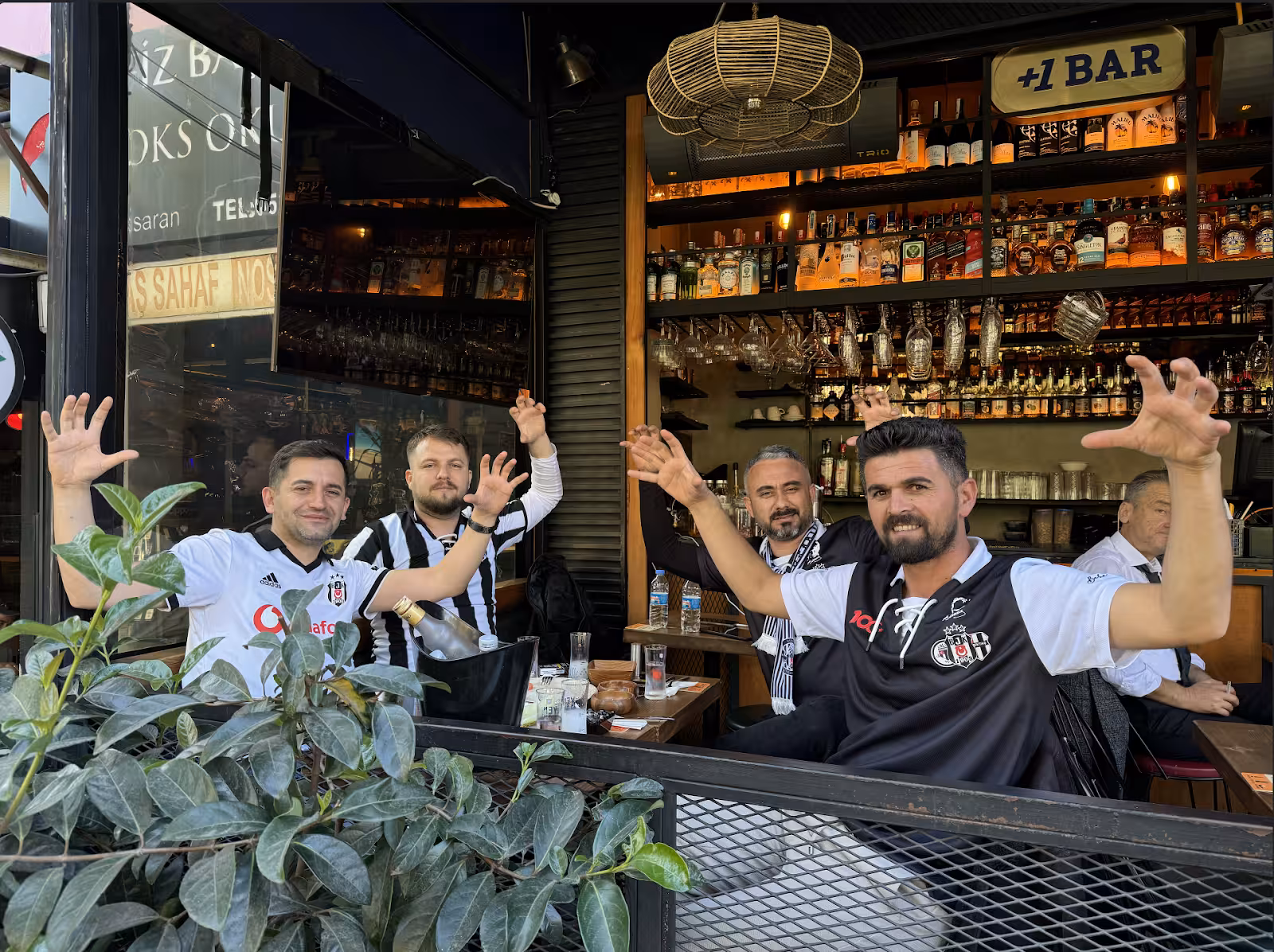 Beer Port Beşiktaş — Akdeniz mutfağı, Beşiktaş · fotoğraf 1