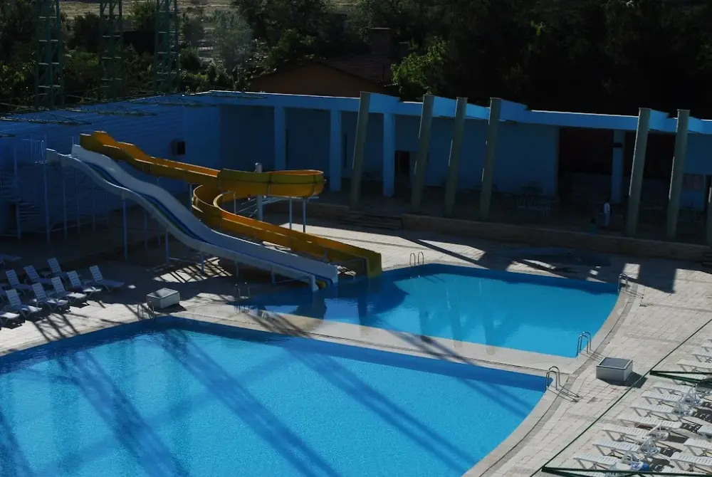 Sümer Yüzme Havuzu ve Spor Merkezi — Yüzme Havuzları, Kocasinan · fotoğraf 3
