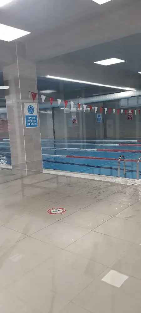 İYC Kayseri Spor Merkezi — Yüzme Havuzları, Melikgazi · fotoğraf 3