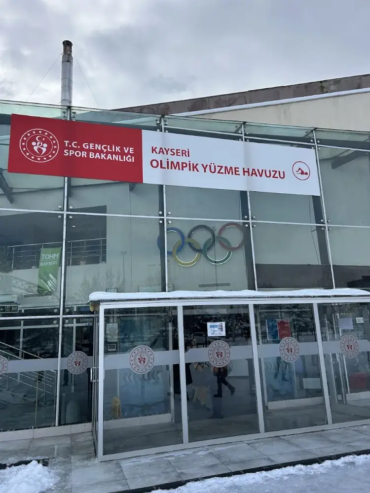 Olimpik Yüzme Havuzu — Yüzme Havuzları, Melikgazi · fotoğraf 3