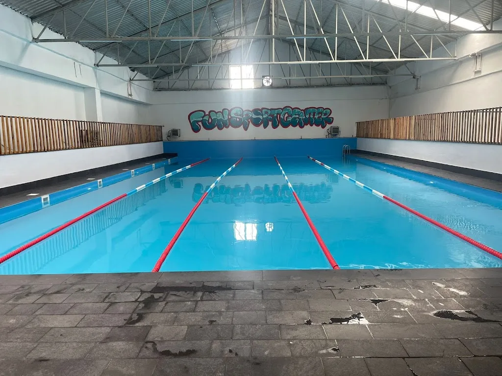 Fun Sports Center — Yüzme Havuzları · fotoğraf 1
