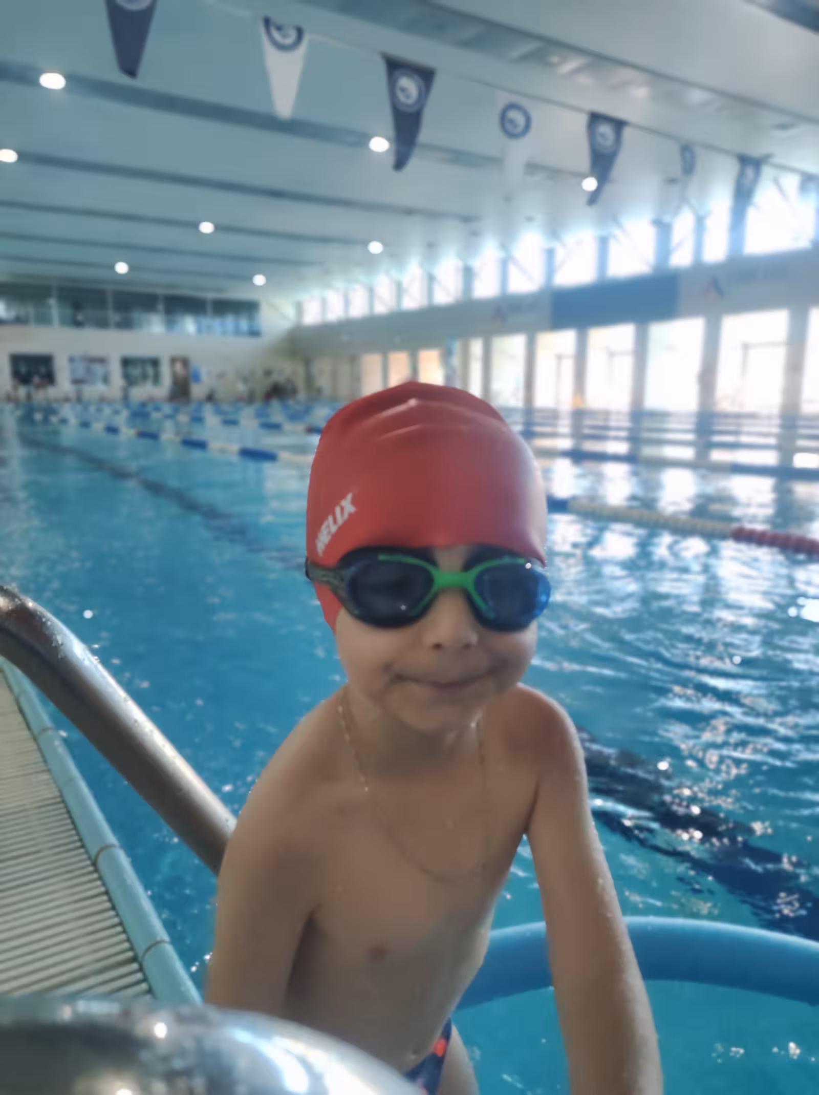 Kumsal Yüzme Akademisi Söğütözü (TOBB üniversitesi yüzme havuzu) — Yüzme Havuzları, Çankaya · fotoğraf 1