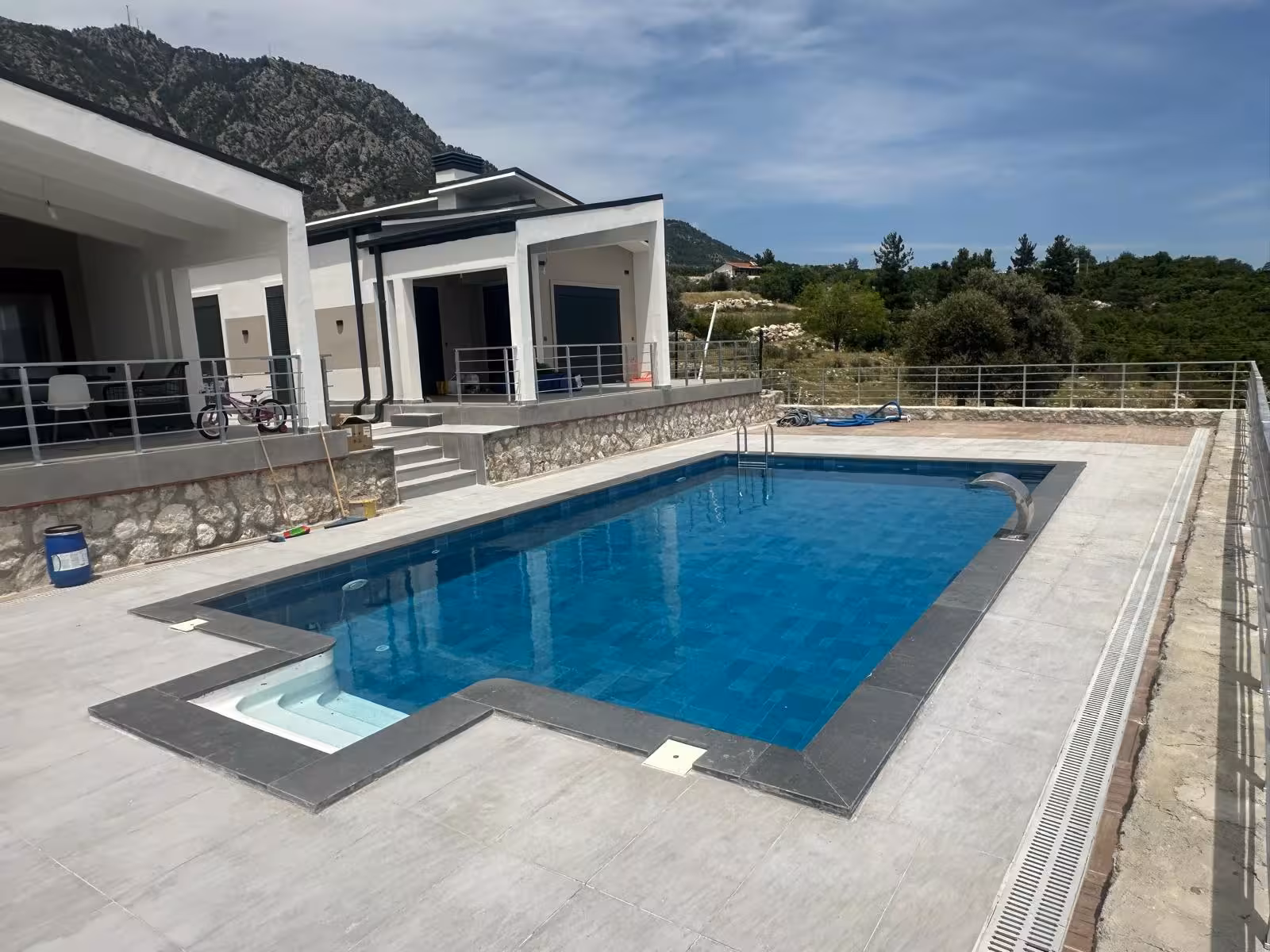 Pool Mall | Antalya Havuz Kurulum - Proje - Üretim — Yüzme Havuzları · fotoğraf 1