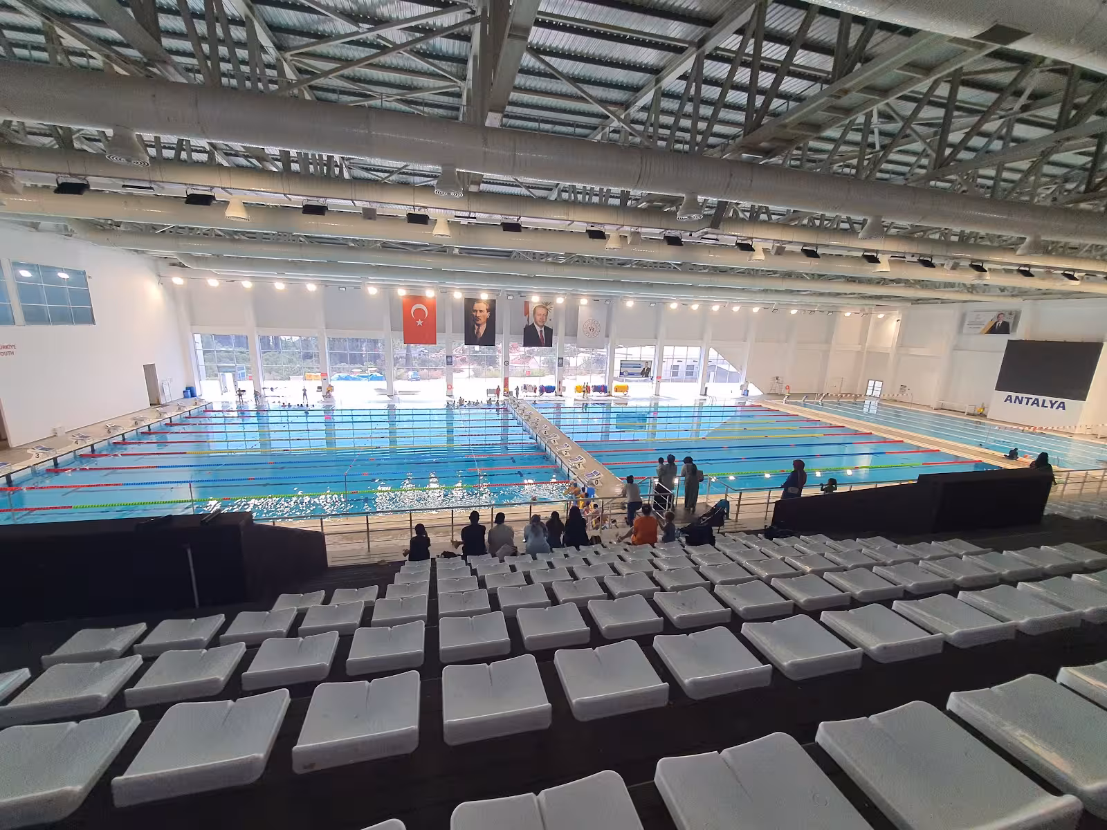 Antalya il Gençlik Spor Müdürlüğü Yüzme Havuzu — Yüzme Havuzları, Konyaaltı · fotoğraf 2