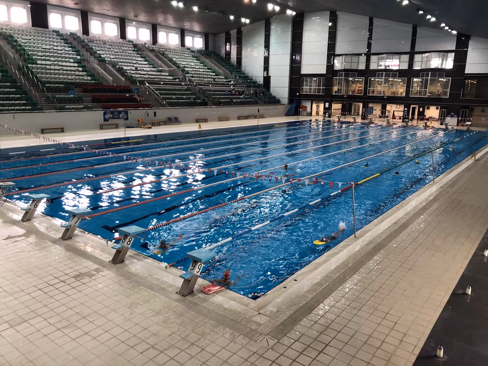 Bursa Gençlik Ve Spor İl Müdürlüğü Olimpik Kapalı Yüzme Havuzu — Yüzme Havuzları, Osmangazi · fotoğraf 2