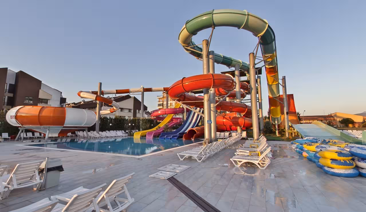 Ninova aquapark — Yüzme Havuzları · fotoğraf 1