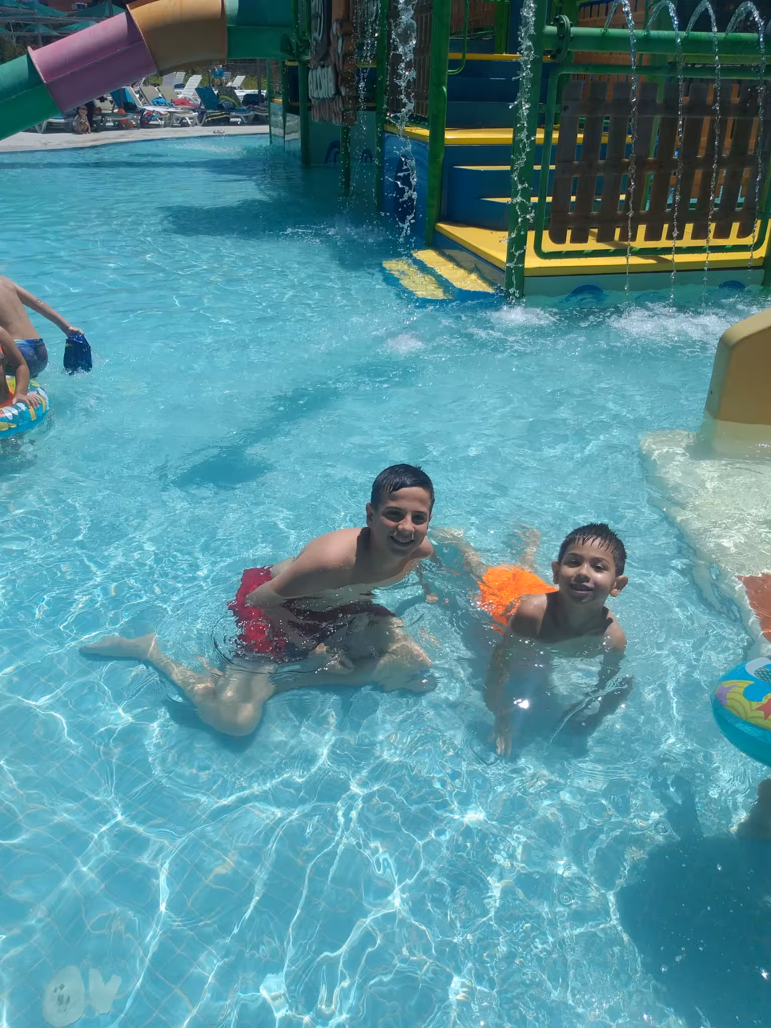 Ninova aquapark — Yüzme Havuzları · fotoğraf 4