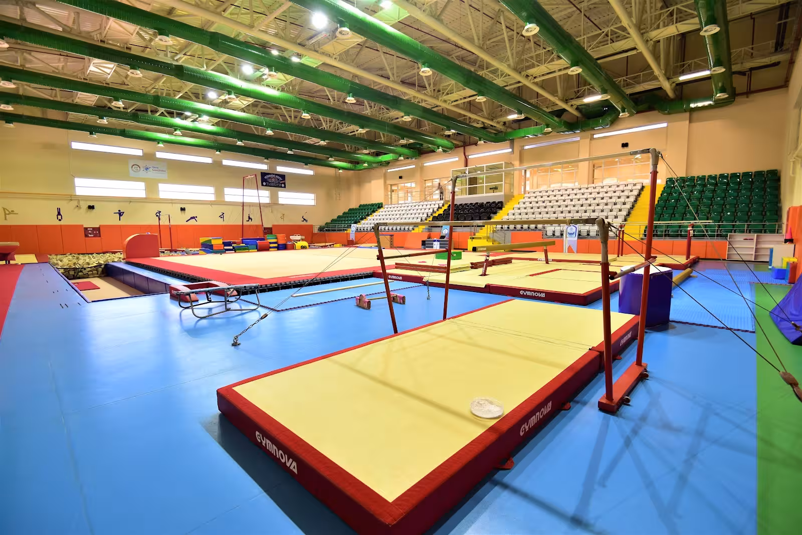 Yıldırım Belediyesi Naim Süleymanoğlu Spor Kompleksi — Yüzme Havuzları · fotoğraf 2