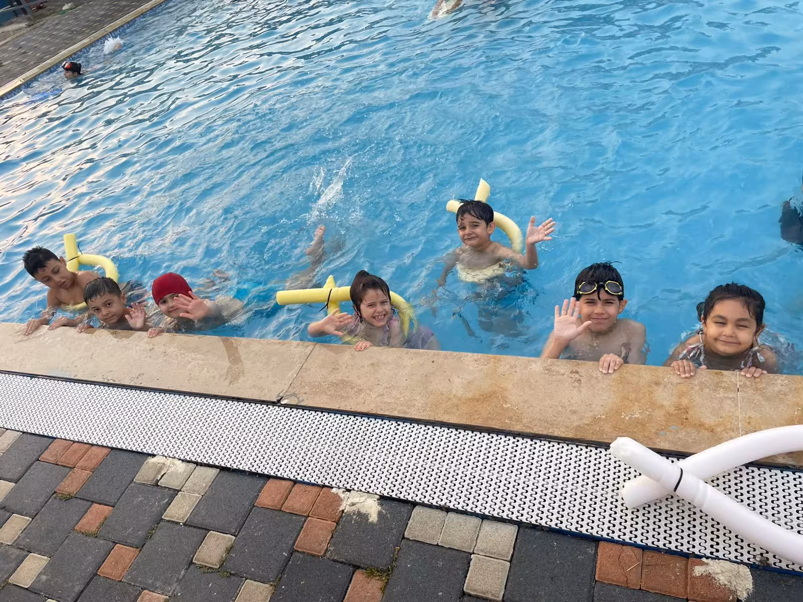 Ayas yüzme havuzu — Yüzme Havuzları, Çukurova · fotoğraf 4