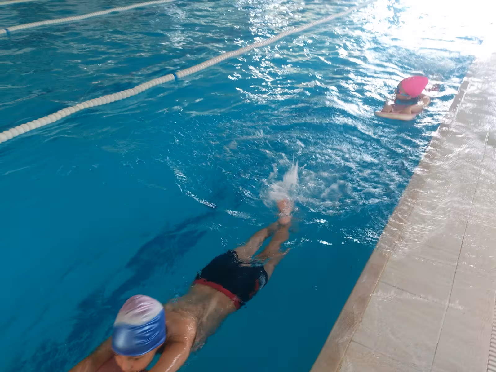 Gençlik Spor Bakanlığı Çukurova Yarı Olimpik Kapalı Yüzme Havuzu — Yüzme Havuzları, Çukurova · fotoğraf 4