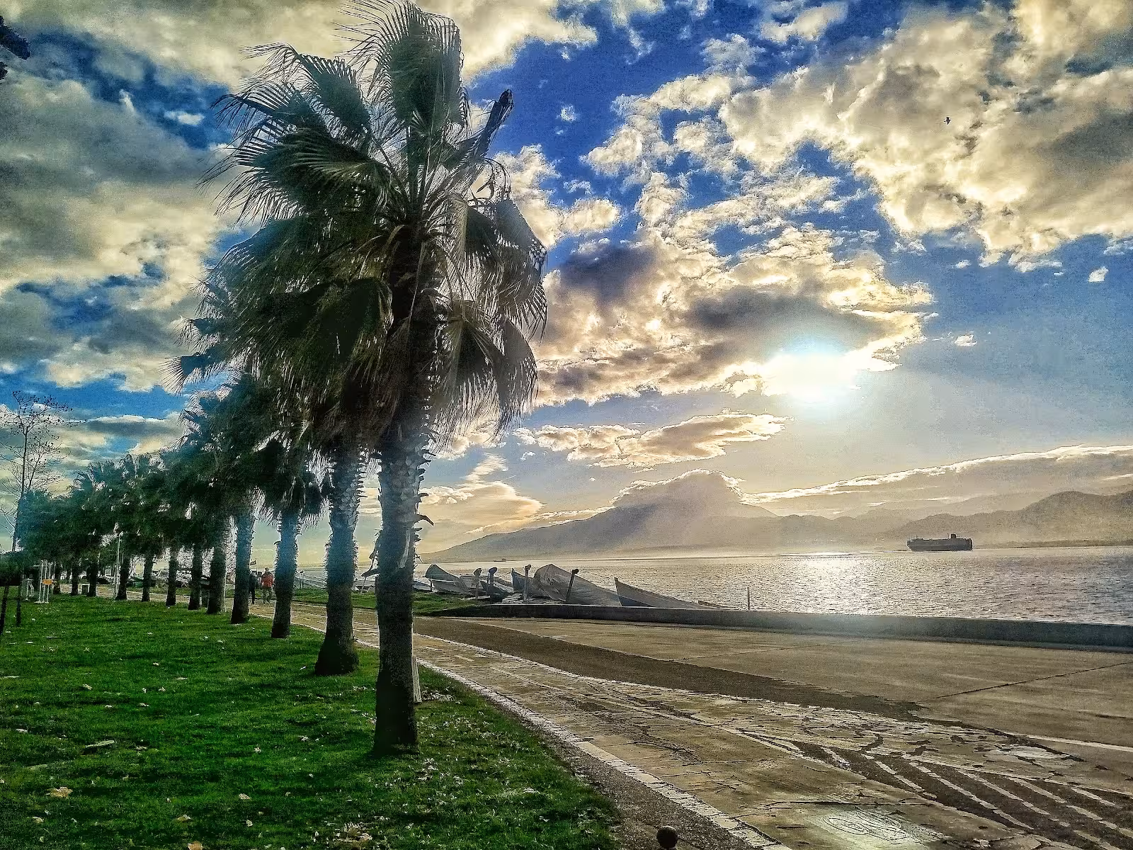 Kocaeli Büyükşehir Belediyesi Plaj Yolu Sahili — Yüzme Havuzları, İzmit · fotoğraf 2