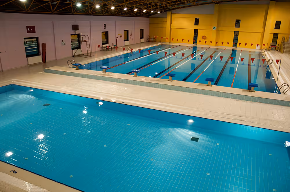 Marmara Dinamik Spor Kulübü — Yüzme Havuzları, İzmit · fotoğraf 1