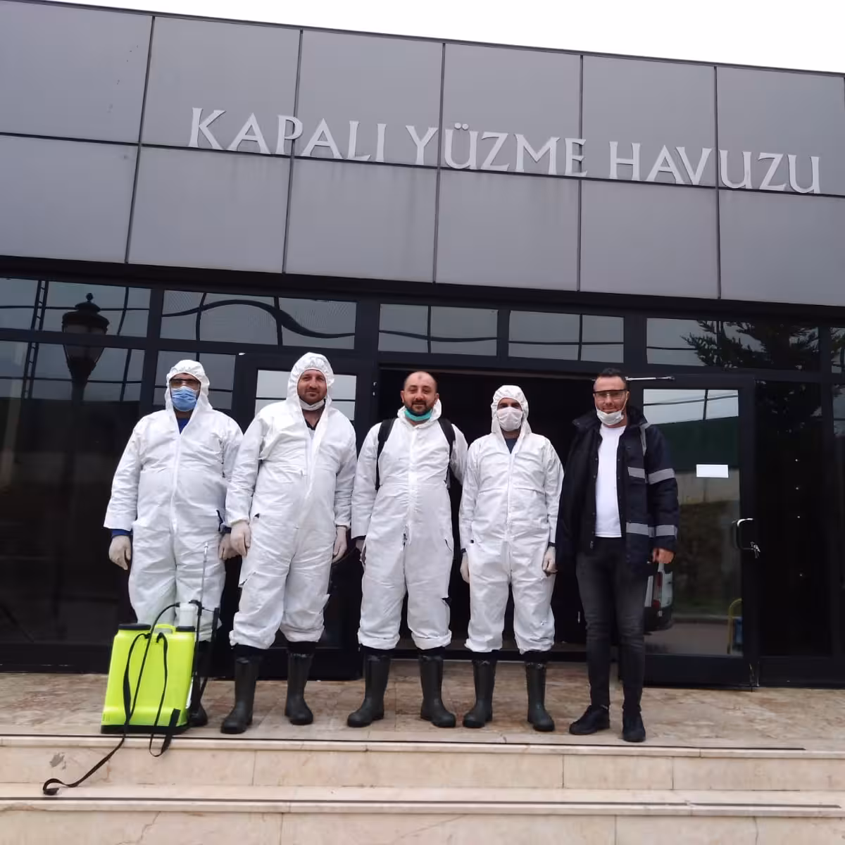 Kocaeli Üniversitesi Kapalı Yüzme Havuzu — Yüzme Havuzları, İzmit · fotoğraf 4