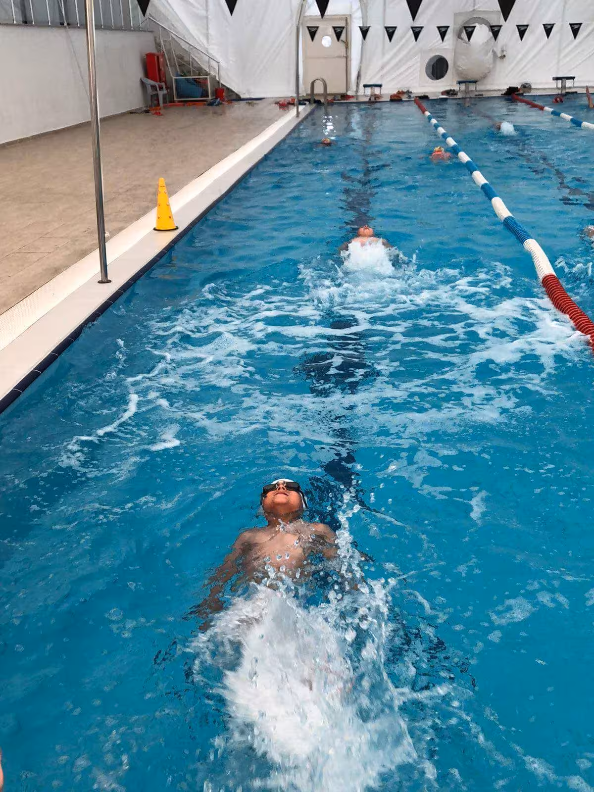 İZMİT YÜZME KURSU — Yüzme Havuzları, İzmit · fotoğraf 4