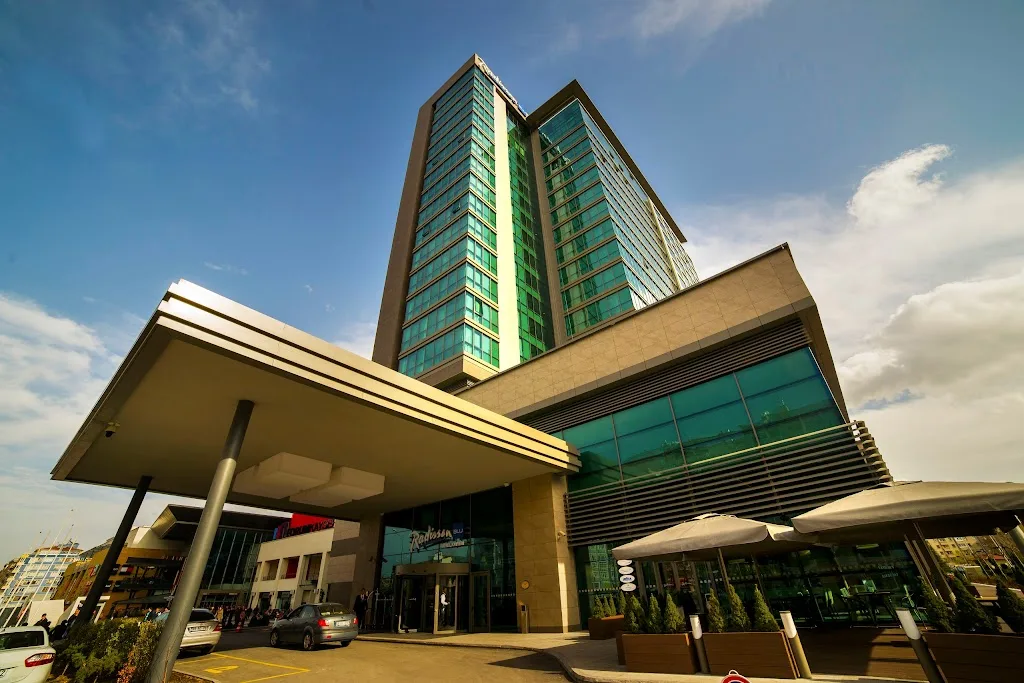 Radisson Blu Hotel, Kayseri — Yüzme Havuzları · fotoğraf 1