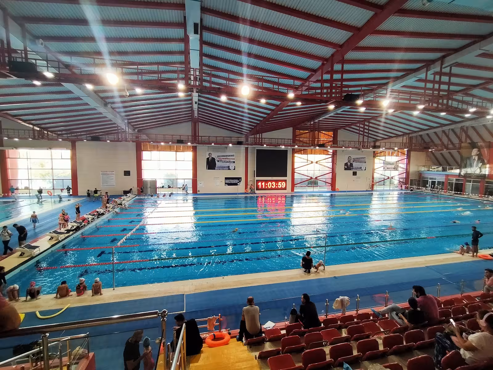 Olimpik Yüzme Havuzu — Yüzme Havuzları, Yenişehir · fotoğraf 1