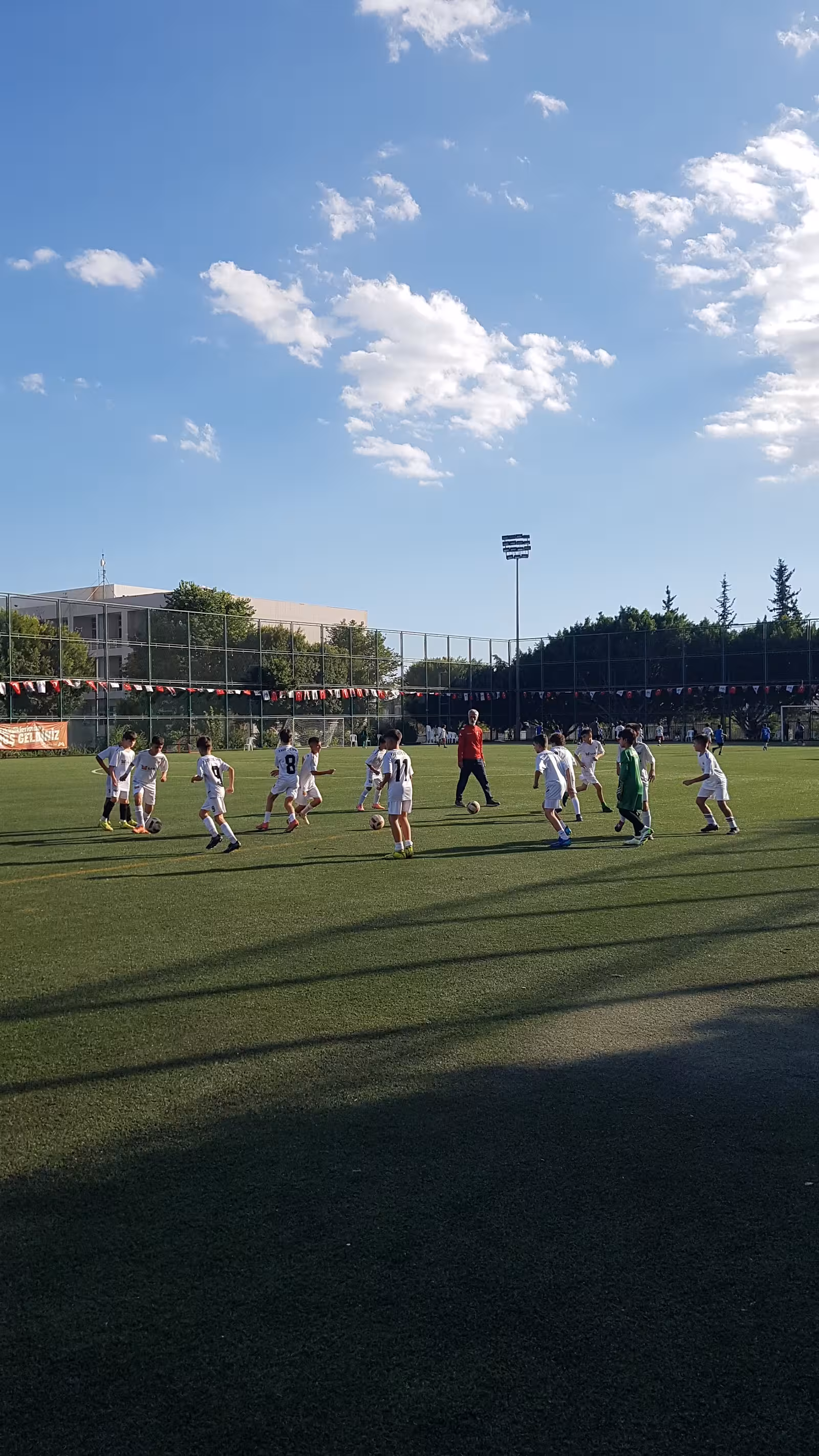 Mersin Büyükşehir Belediyesi Spor Tesisleri — Yüzme Havuzları, Yenişehir · fotoğraf 2