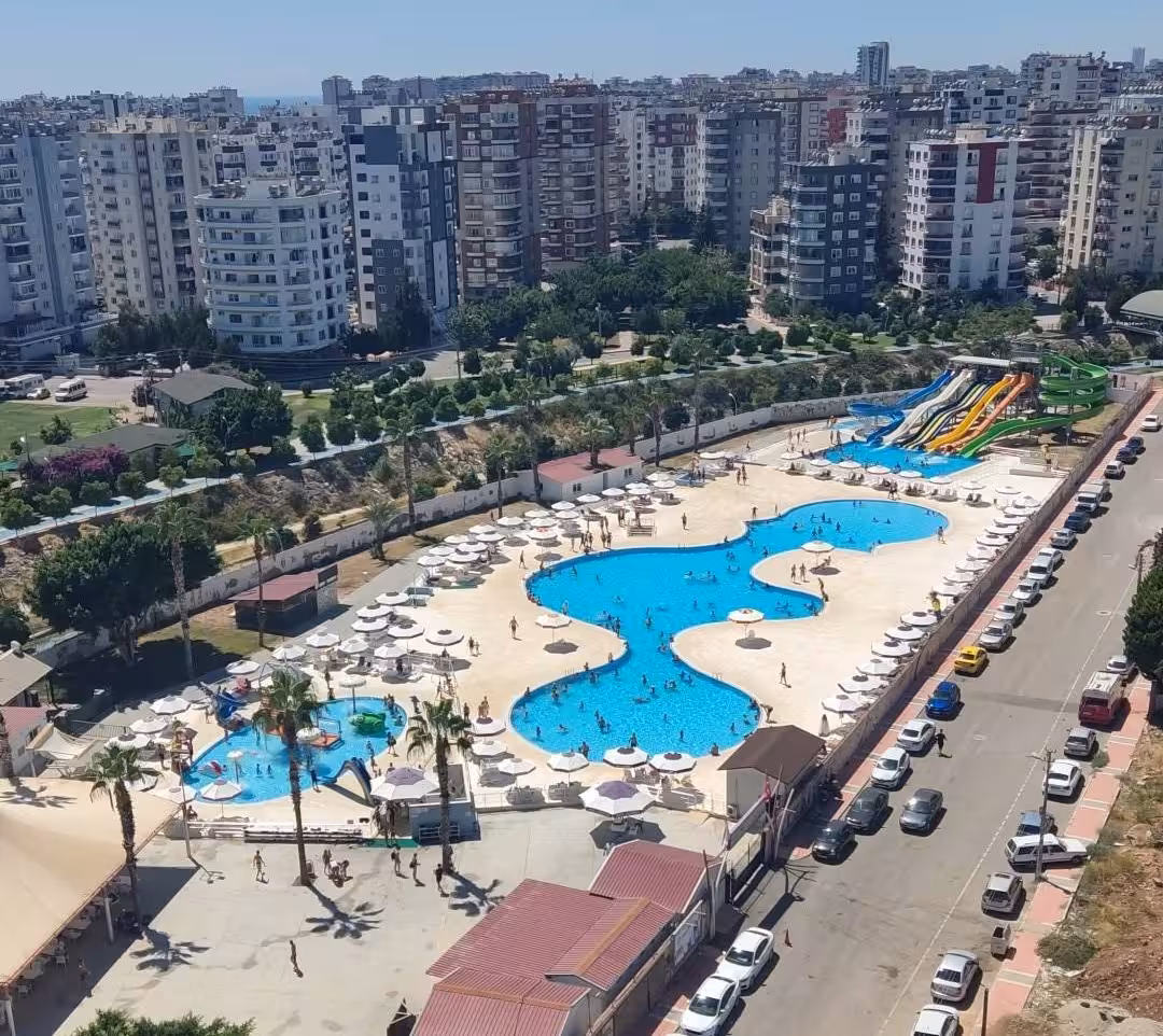 Mezitli Aquapark ve havuz — Yüzme Havuzları, Mezitli · fotoğraf 2