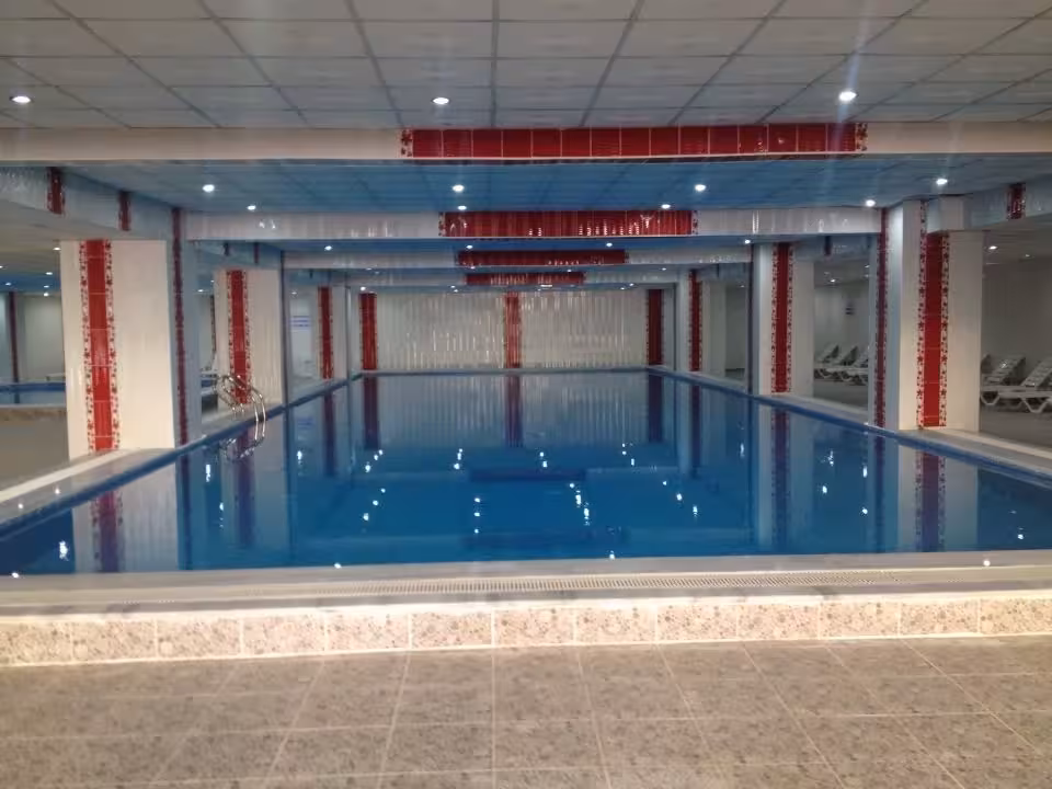 ERAT HAMAM SAUNA YÜZME HAVUZLARI — Yüzme Havuzları, Şahinbey · fotoğraf 1