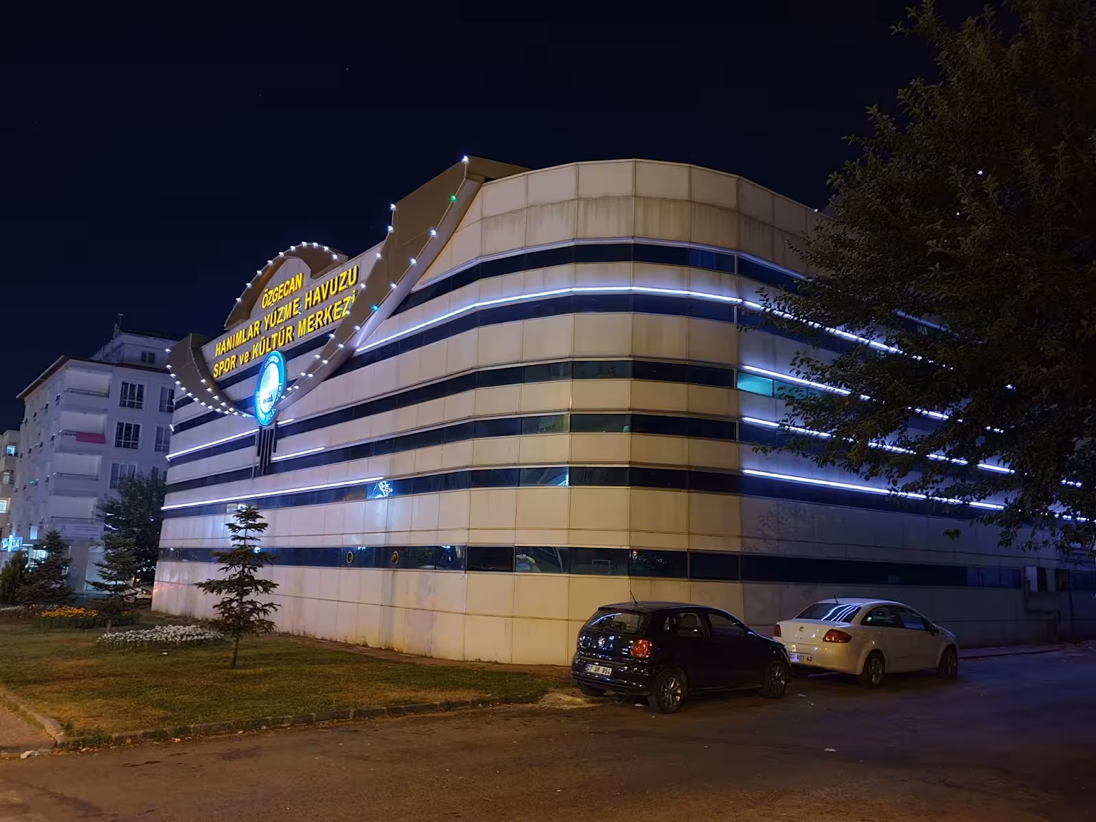 Özgecan Hanımlar Yüzme Havuzu Spor ve Kültür Merkezi — Yüzme Havuzları, Şahinbey · fotoğraf 4
