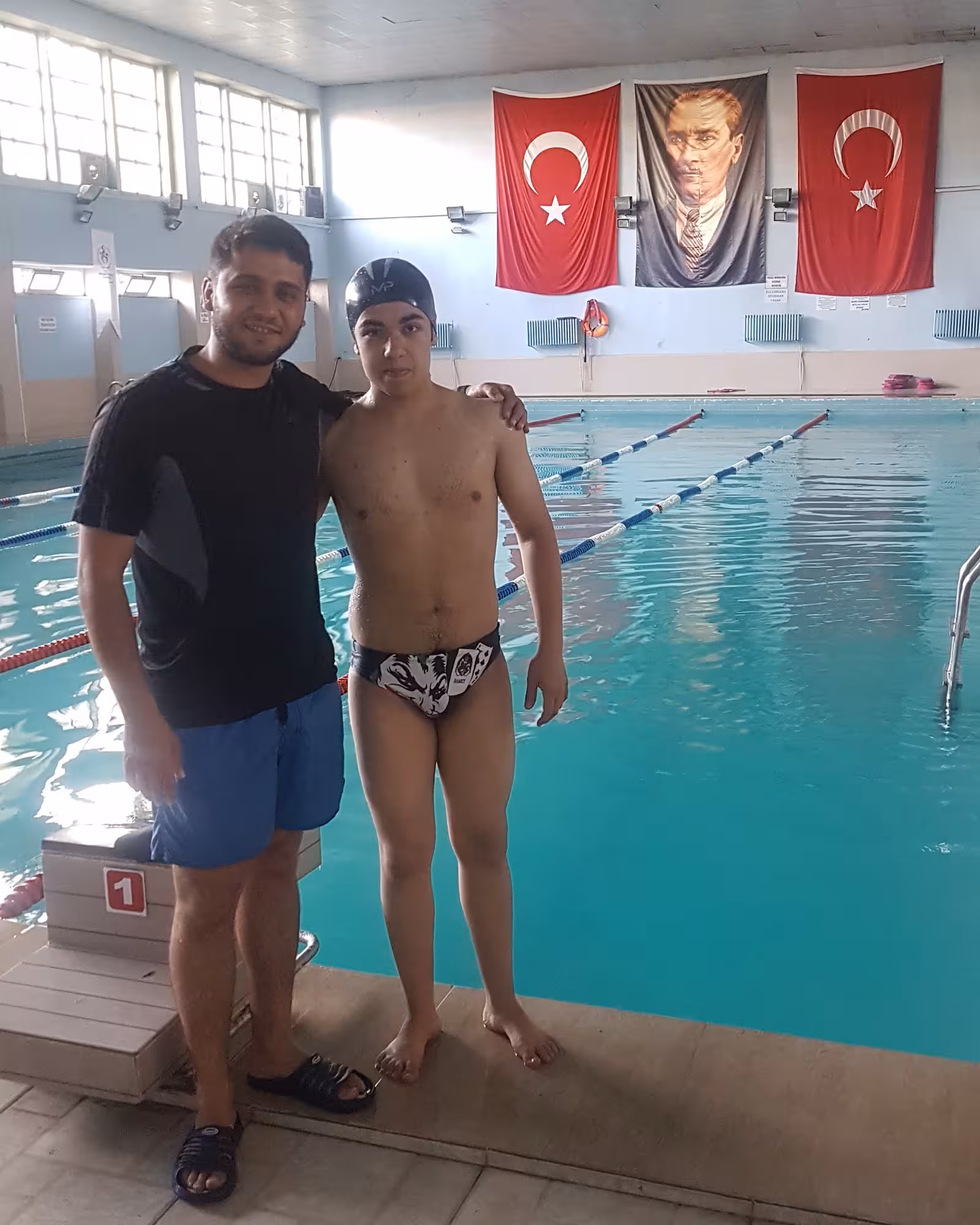 GAZİANTEP yüzme kursları — Yüzme Havuzları, Şehitkamil · fotoğraf 1