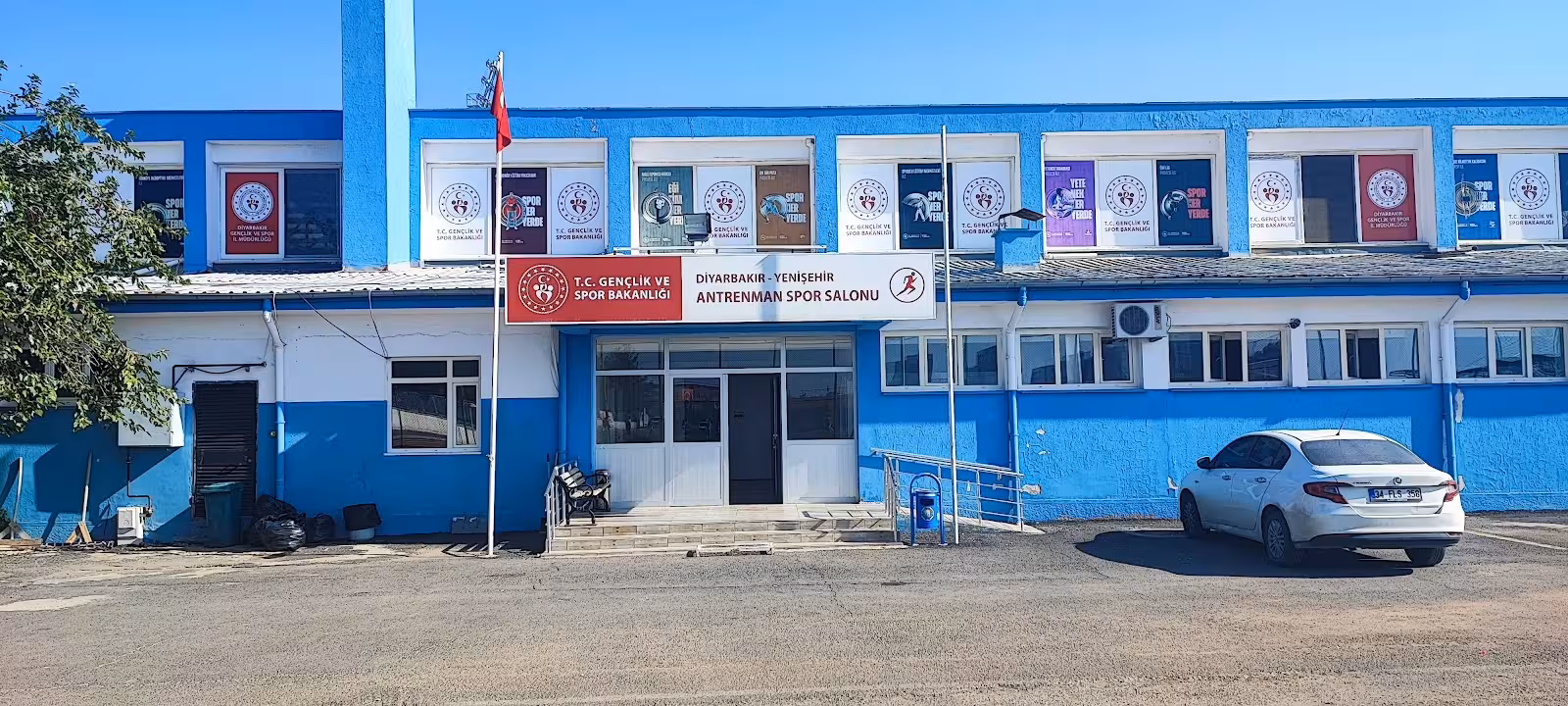 Seyrantepe Spor Kompleksi — Yüzme Havuzları, Yenişehir · fotoğraf 4