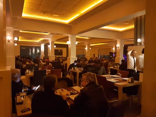 Z Restaurant Cafe & Bar — Yüzme Havuzları · fotoğraf 4