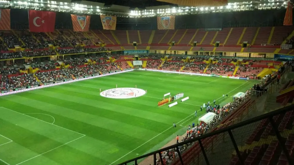 Gençlik ve Spor — Yüzme Havuzları, Melikgazi · fotoğraf 4