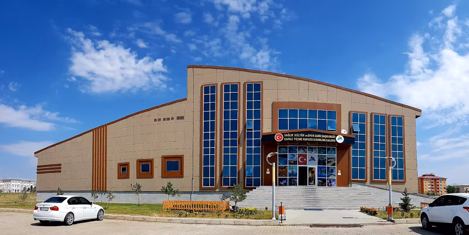 Sağlık Kültür Ve Spor Daire Başkanlığı Kapalı Yüzme Havuzu Ve Bowling Salonu — Yüzme Havuzları, Merkez · fotoğraf 4