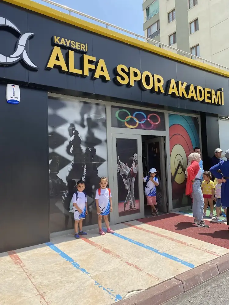 Alfa Spor Akademi — Yüzme Havuzları, Kocasinan · fotoğraf 2