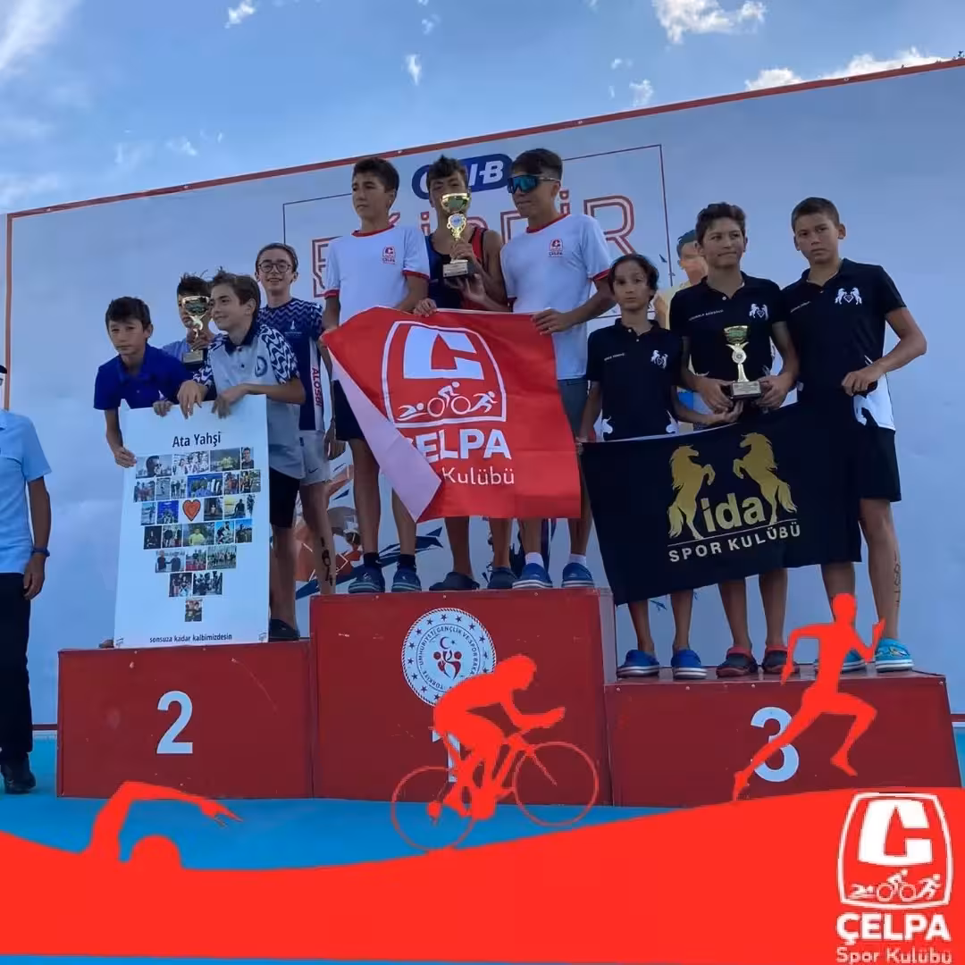Çelpa Spor Kulübü — Yüzme Havuzları, Karesi · fotoğraf 5